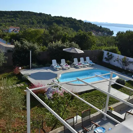 Lovely In With Private Pool Hébergement de vacances *